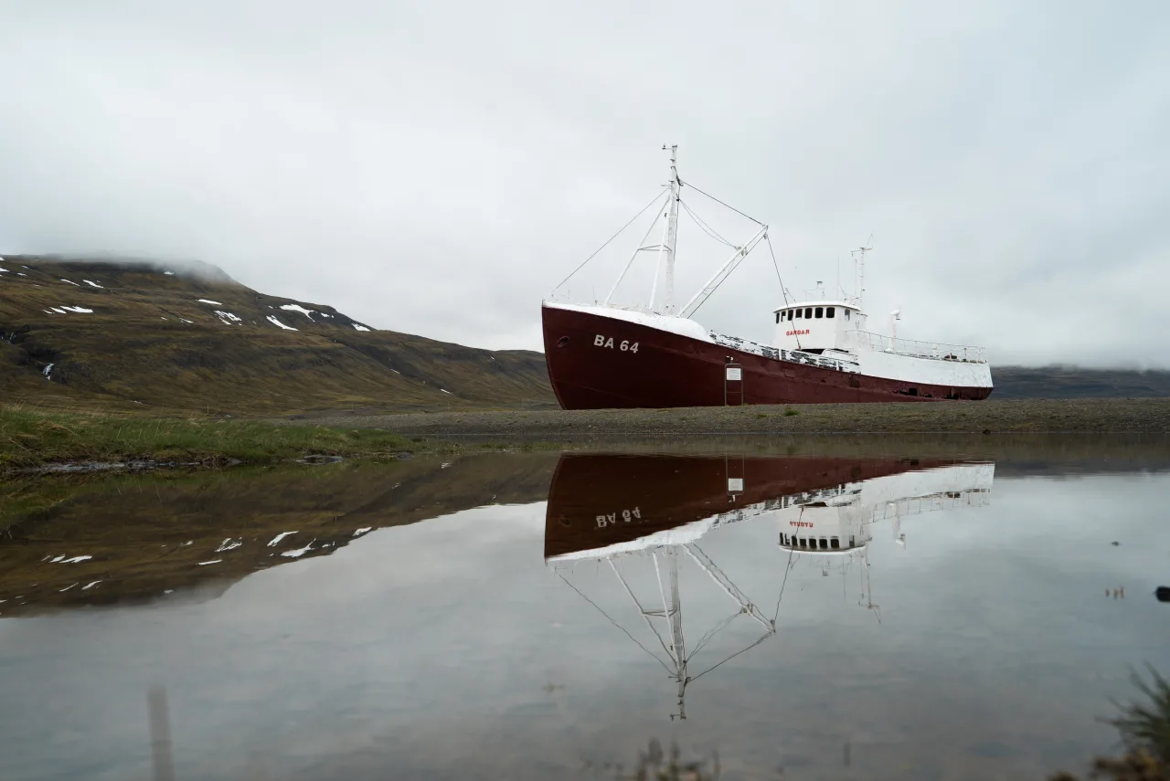 Garðar BA 64 shipwreck